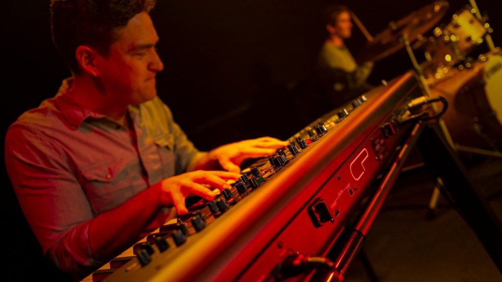 Stage Piano for less than $2000: Yamaha CP73