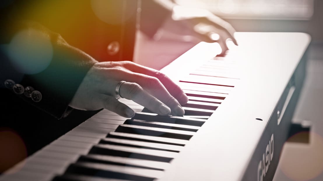 Digital Piano Review - The Best Digital Pianos Between 300 and 1.200 EUR (Image Source: Casio)