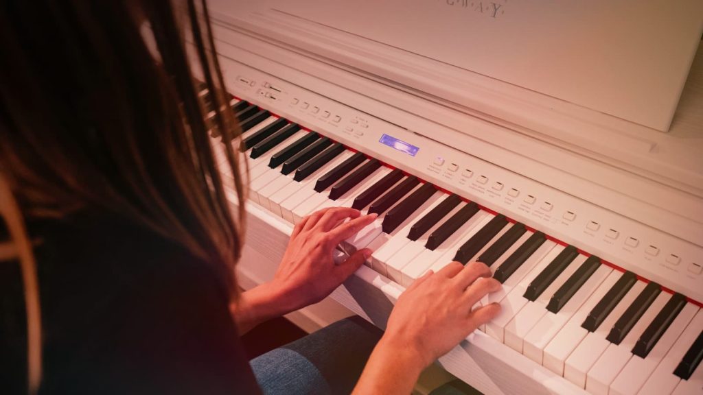Learning piano chords for beginners