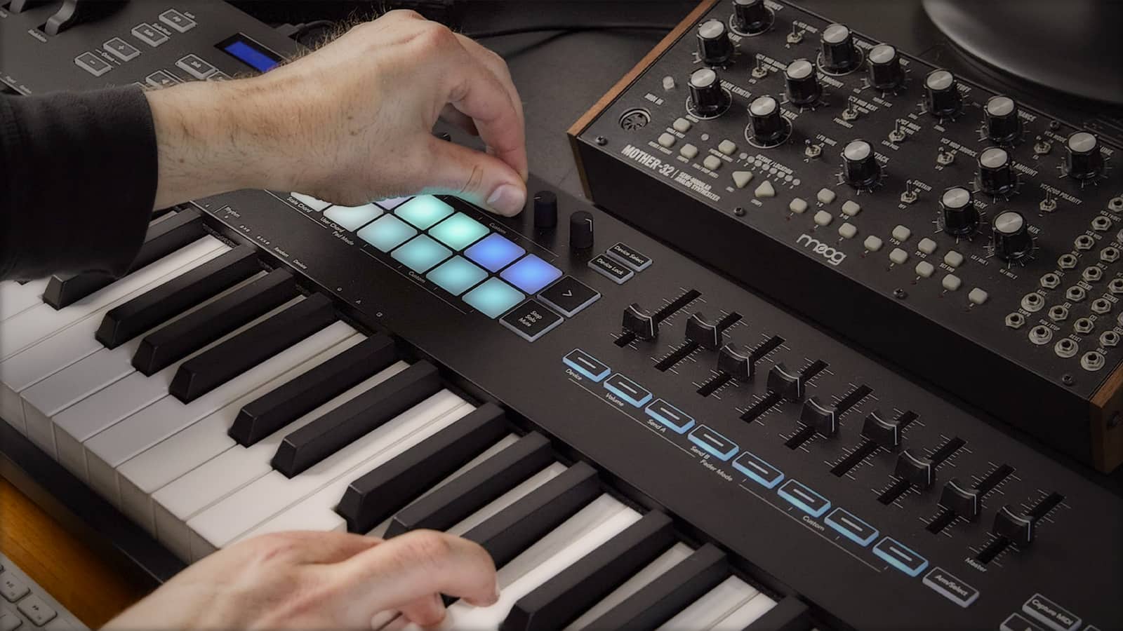 Review: Novation Launchkey 88 – MIDI Controller with Piano Keys