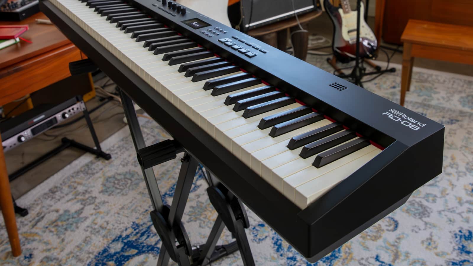 Product Review: Roland RD-08 - Stage Piano Product Review: Roland RD-08 - Stage Piano